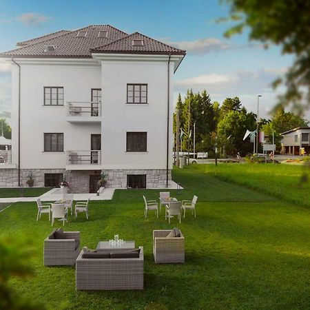 Vila Ula La Luxury Apartments Bled Exteriör bild
